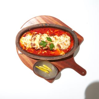 Котлеты в горшочке с сыром