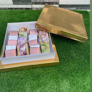 Boite moyenne chocolat/ nougat 