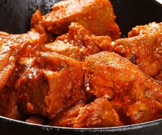 Pui la ceaun cu mamaliguta