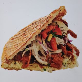 Doner Kebab + Patatas Fritas + Bebida