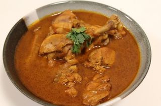მურგი კარი (ძვლით) - Murgh Curry (with bone )