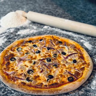 Pizza Tonno Ø 32 cm 