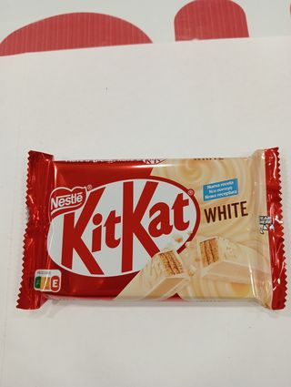 Kit Kat White