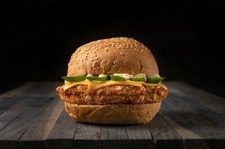 Cheesy Fuego Chicken Burger