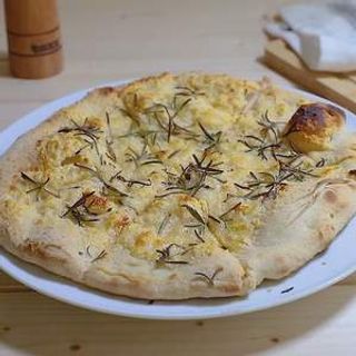Focaccia cu rozmarin