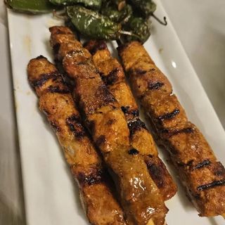 Pincho Moruno Con Pimiento del padrón (Tapa)