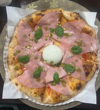 Pizza Mortadella e Burata Ø32cm