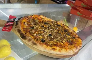 Pizza Bolognaise