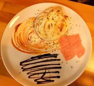 Hambúrguer em Massa de Pizza