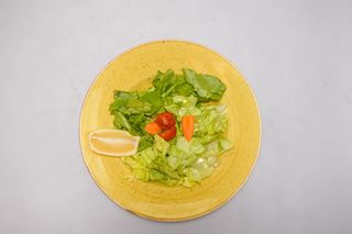 Salată verde cu lămâie