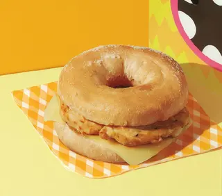 Menú Infantil Bagel de Pollo y Queso