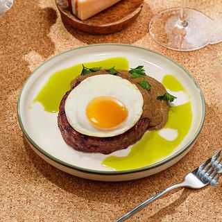 Biftec de vită cu sos de ciuperci Porcini