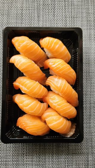 T531 - Niguiri de Salmão