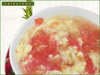 Доматена супа с яйца
