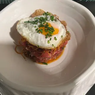Nuestros Falsos Huevos