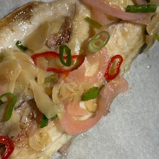 Lubina fresca abierta