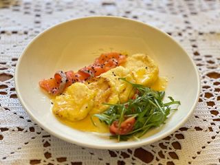 Солоні сирники з лососем