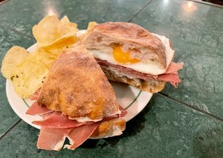 Sandes de Presunto com Ovo