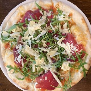 Pizza bresaola