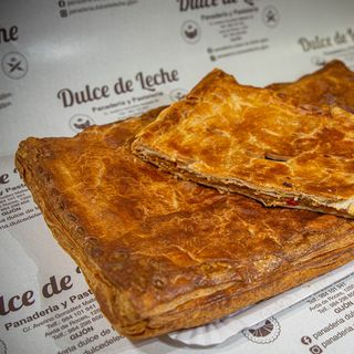 Empanada Hojaldre (6 Raciones)