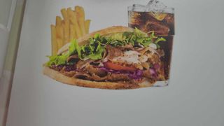 Menú Pan Pita Con Patatas Y Bebida