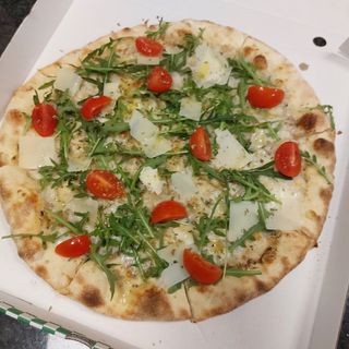 Pizza Champiñón Y Parmesano (Mediana)