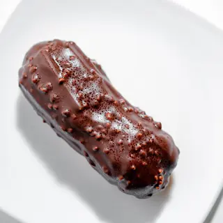 Эклер ореховый 
