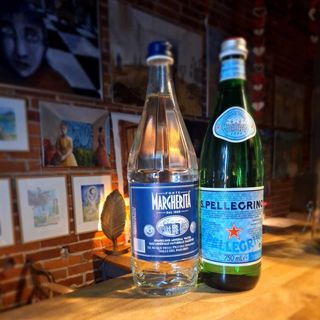 Woda gazowana PREMIUM 0.75l