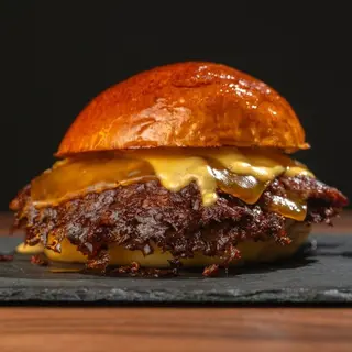 TRIPLE CHEESEBURGER
