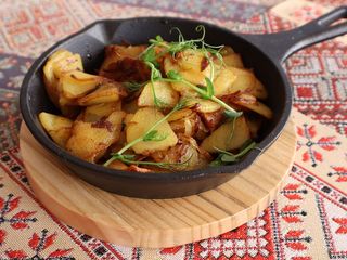 Картофель жареный по-домашнему с ароматным лучком