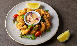 Creveti in crusta crocanta cu sweet chilli