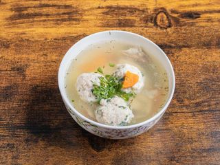 Zupa z klopsikami (350g)