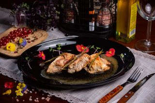 Mușchiuleț de porc cu unt și rozmarin