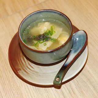 5A•Sopa de Wonton
