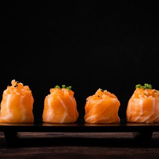 Gunkan Salmão 4  Unidades