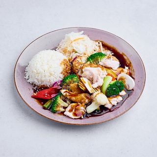 Kurczak z warzywami w sosie 5 smaków