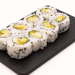 122.Roll Vegetariano (8 Pzs.)