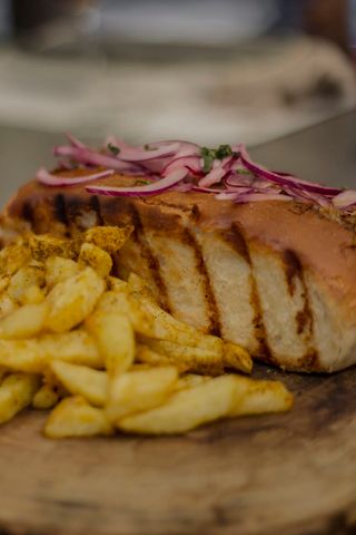 Pan brioche relleno de pulled pork al carbon