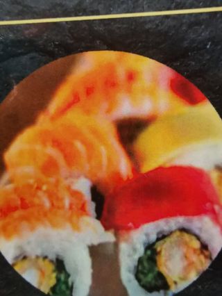 Uramaki De Rainbow Roll (8 Uds.)