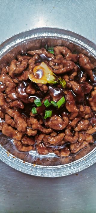 79. Ternera Con Salsa De Pimienta Negra