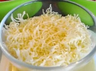 Tarrina pequeña  de queso rallado