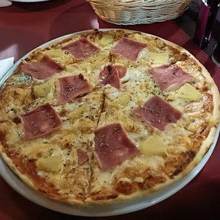 Pizza Hawái Mediana