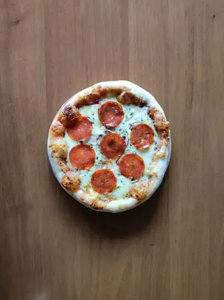 Mala Enzo Pizza