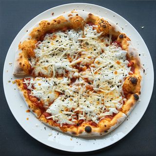 ოთხი ყველით (სარესტორნო)