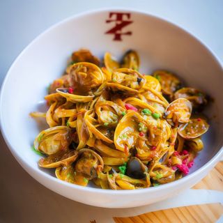 Tallarines con Almejas