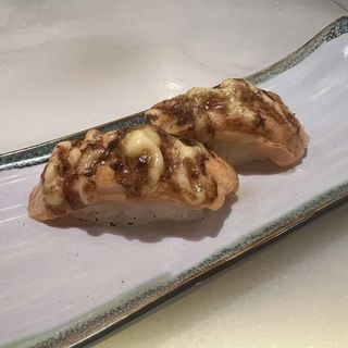 75.Nigiri De Salmón Con Mayonesa (2 Pzs.)