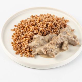 БЕФСТРОГАНОВ З ГРЕЧКОЮ