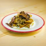 ყიყლიყო ხის სოკოთი და ჯონჯოლით