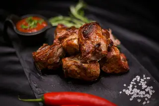 Шашлик зі свинячого ошийка (300г)