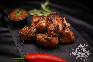 Шашлик зі свинячого ошийка (300г)